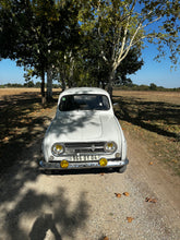 Charger l&#39;image dans la galerie, Renault 4L Sinpar 1973
